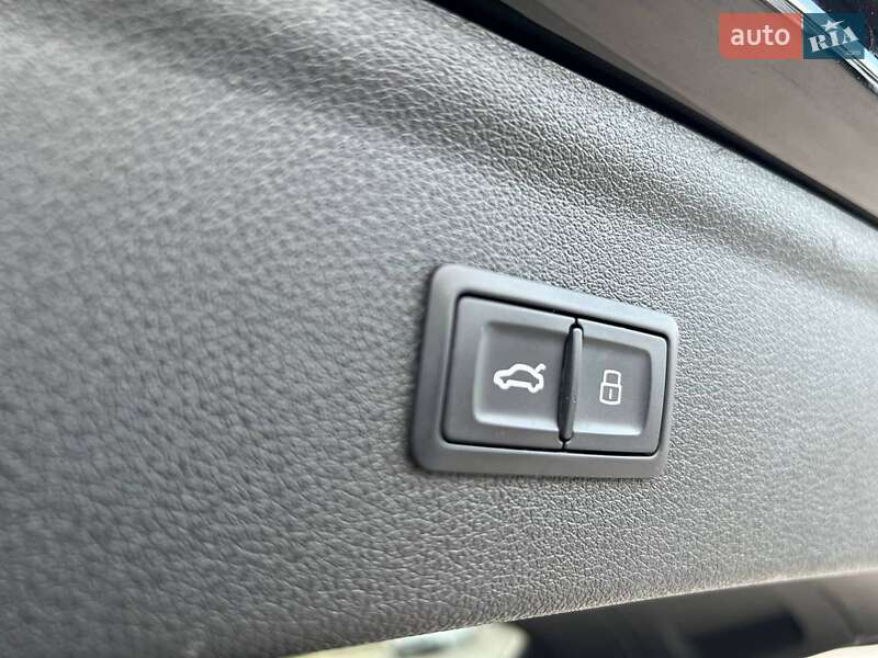 Внедорожник / Кроссовер Audi Q3 2014 в Львове