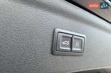 Внедорожник / Кроссовер Audi Q3 2014 в 
