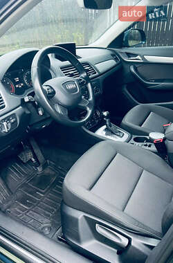 Внедорожник / Кроссовер Audi Q3 2016 в 