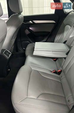 Внедорожник / Кроссовер Audi Q3 2016 в 