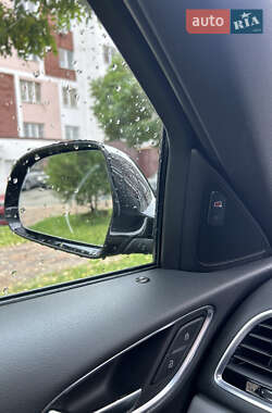 Внедорожник / Кроссовер Audi Q3 2016 в 