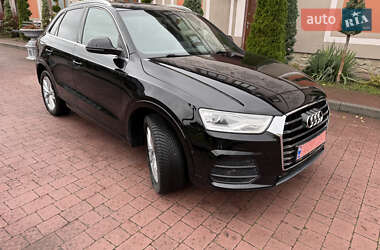 Внедорожник / Кроссовер Audi Q3 2016 в 
