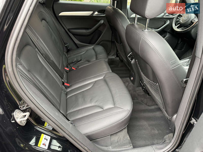 Внедорожник / Кроссовер Audi Q3 2016 в Стрые