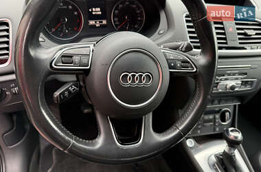 Внедорожник / Кроссовер Audi Q3 2016 в 