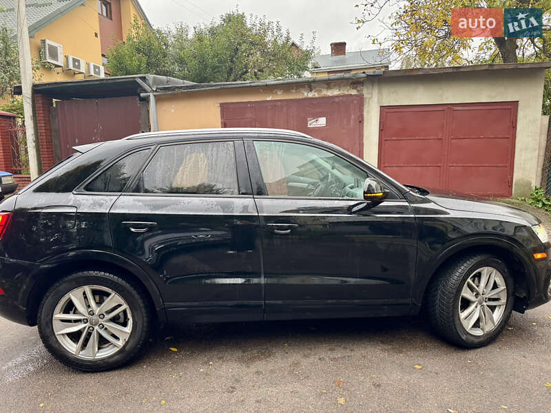 Внедорожник / Кроссовер Audi Q3 2017 в Львове