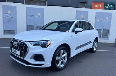 Позашляховик / Кросовер Audi Q3 2021 в Києві