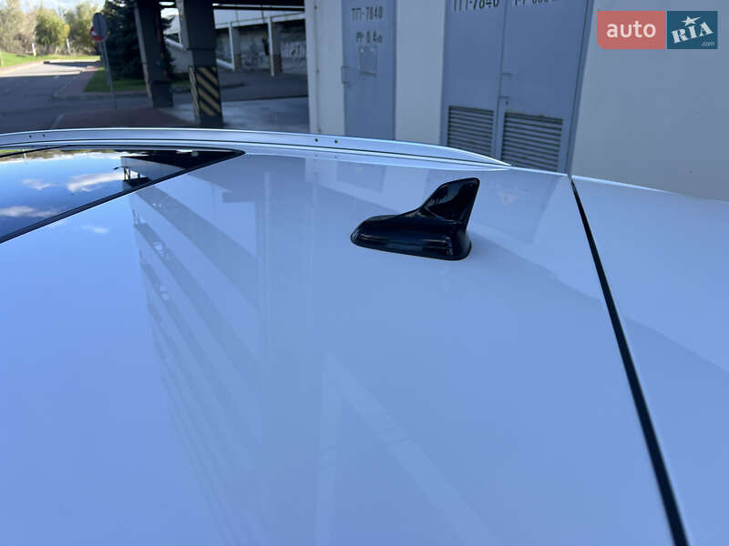 Позашляховик / Кросовер Audi Q3 2021 в Києві
