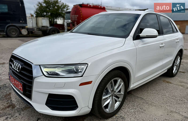 Внедорожник / Кроссовер Audi Q3 2017 в Полтаве