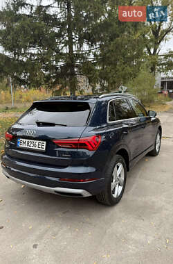 Позашляховик / Кросовер Audi Q3 2019 в 