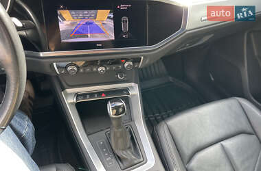 Позашляховик / Кросовер Audi Q3 2020 в  фото 8 Позашляховик / Кросовер Audi Q3 2020 в