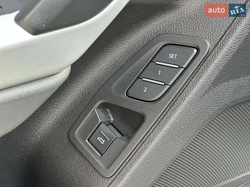 Позашляховик / Кросовер Audi Q3 2021 в Одесі