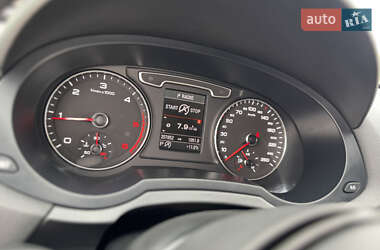 Внедорожник / Кроссовер Audi Q3 2012 в 