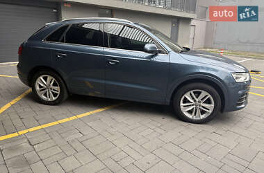 Внедорожник / Кроссовер Audi Q3 2015 в 