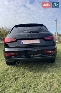 Внедорожник / Кроссовер Audi Q3 2017 в 