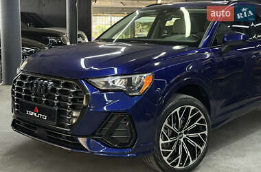 Внедорожник / Кроссовер Audi Q3 2020 в 