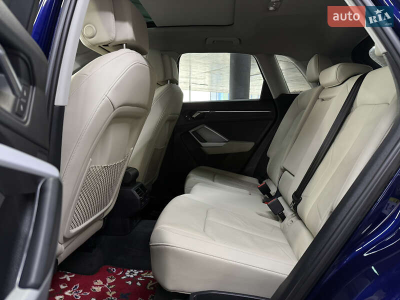Позашляховик / Кросовер Audi Q3 2020 в Одесі фото 24 Позашляховик / Кросовер Audi Q3 2020 в Одесі