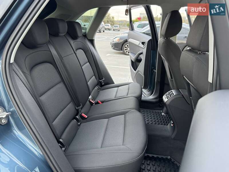 Позашляховик / Кросовер Audi Q3 2016 в Києві