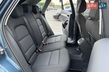 Внедорожник / Кроссовер Audi Q3 2016 в 