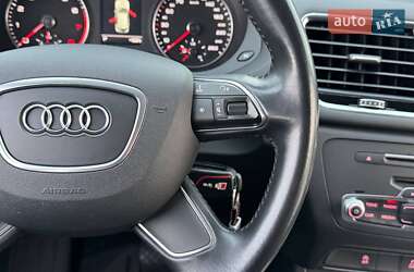 Внедорожник / Кроссовер Audi Q3 2016 в 