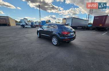 Позашляховик / Кросовер Audi Q3 2013 в 