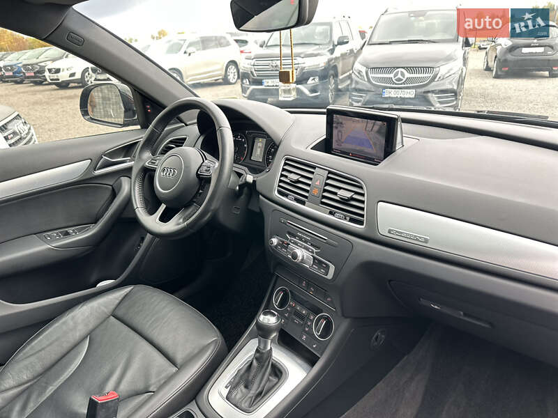 Позашляховик / Кросовер Audi Q3 2016 в Рівному