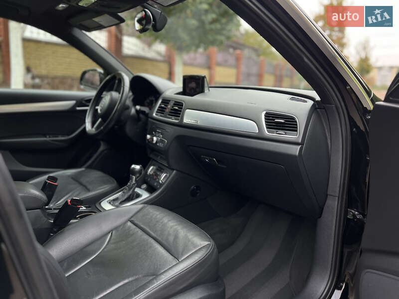 Внедорожник / Кроссовер Audi Q3 2016 в Ровно