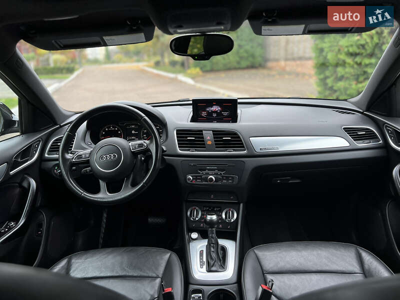 Внедорожник / Кроссовер Audi Q3 2016 в Ровно