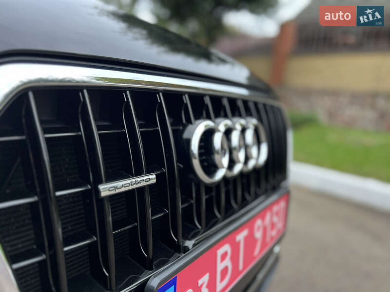 Внедорожник / Кроссовер Audi Q3 2016 в Ровно