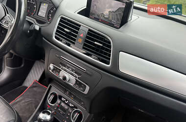 Позашляховик / Кросовер Audi Q3 2016 в 
