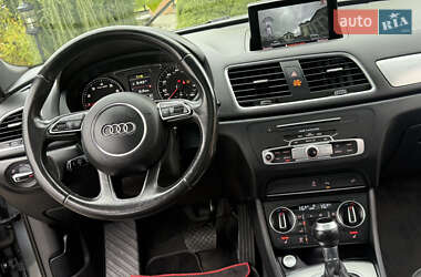 Позашляховик / Кросовер Audi Q3 2016 в 