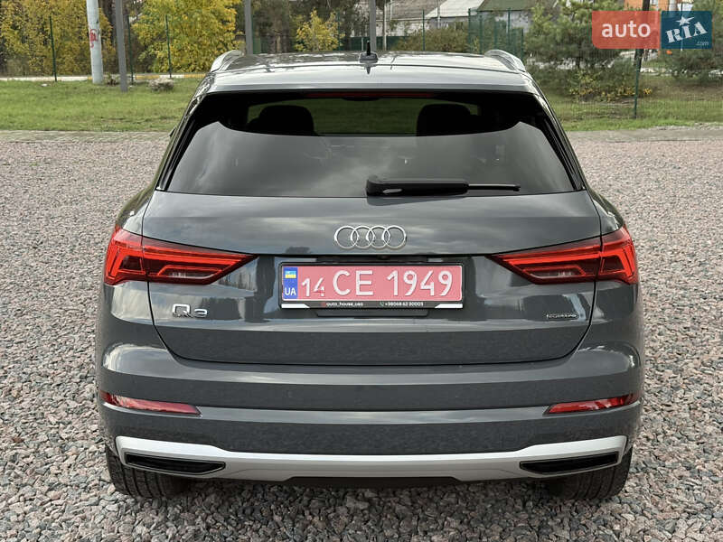 Внедорожник / Кроссовер Audi Q3 2019 в Киеве