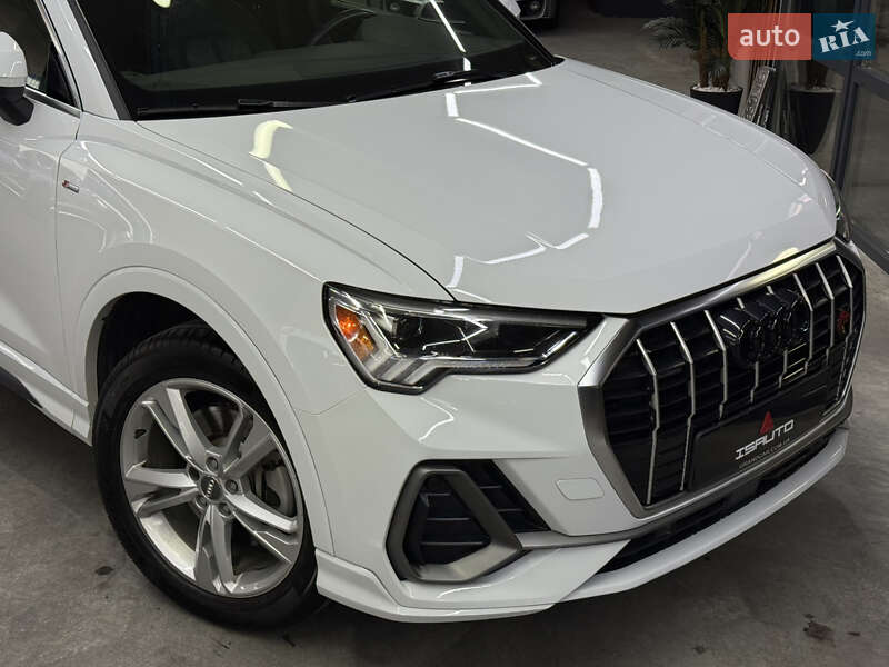 Позашляховик / Кросовер Audi Q3 2019 в Одесі