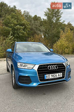 Внедорожник / Кроссовер Audi Q3 2016 в 