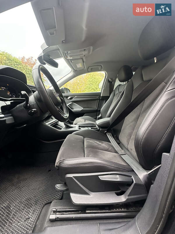 Позашляховик / Кросовер Audi Q3 2022 в Вінниці фото 14 Позашляховик / Кросовер Audi Q3 2022 в Вінниці