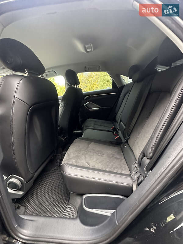Позашляховик / Кросовер Audi Q3 2022 в Вінниці фото 16 Позашляховик / Кросовер Audi Q3 2022 в Вінниці