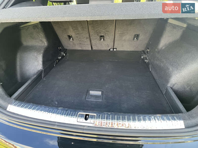 Внедорожник / Кроссовер Audi Q3 2023 в Одессе