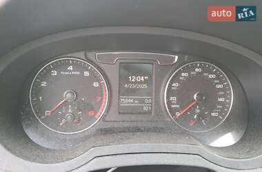 Внедорожник / Кроссовер Audi Q3 2016 в  фото 8 Внедорожник / Кроссовер Audi Q3 2016 в