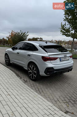 Внедорожник / Кроссовер Audi Q3 2020 в 