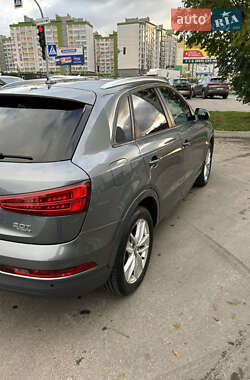 Внедорожник / Кроссовер Audi Q3 2016 в 