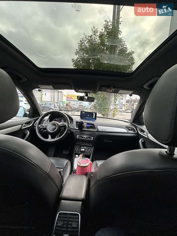 Позашляховик / Кросовер Audi Q3 2016 в Києві