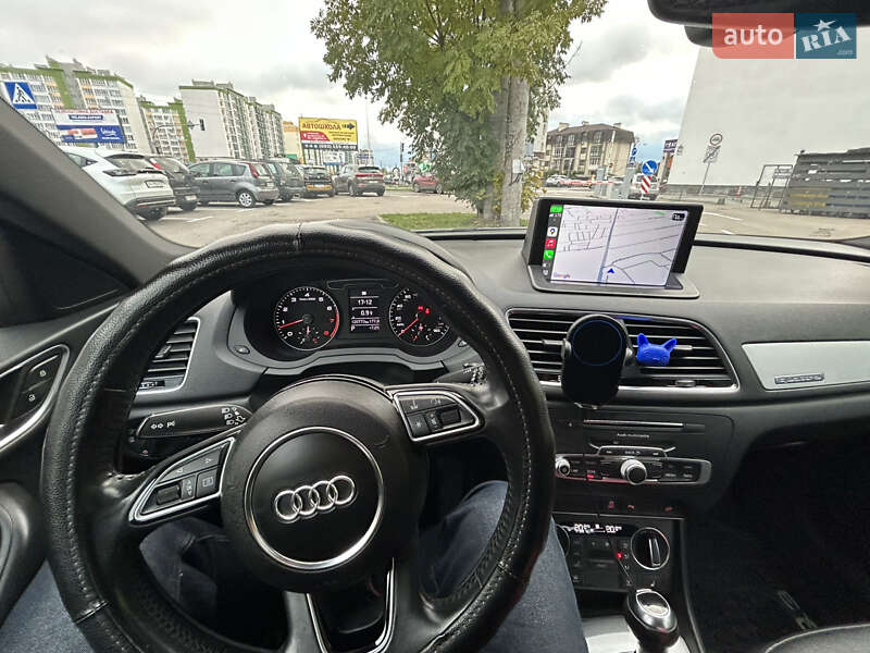 Позашляховик / Кросовер Audi Q3 2016 в Києві