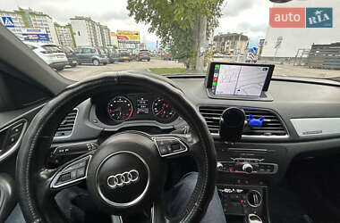 Внедорожник / Кроссовер Audi Q3 2016 в 