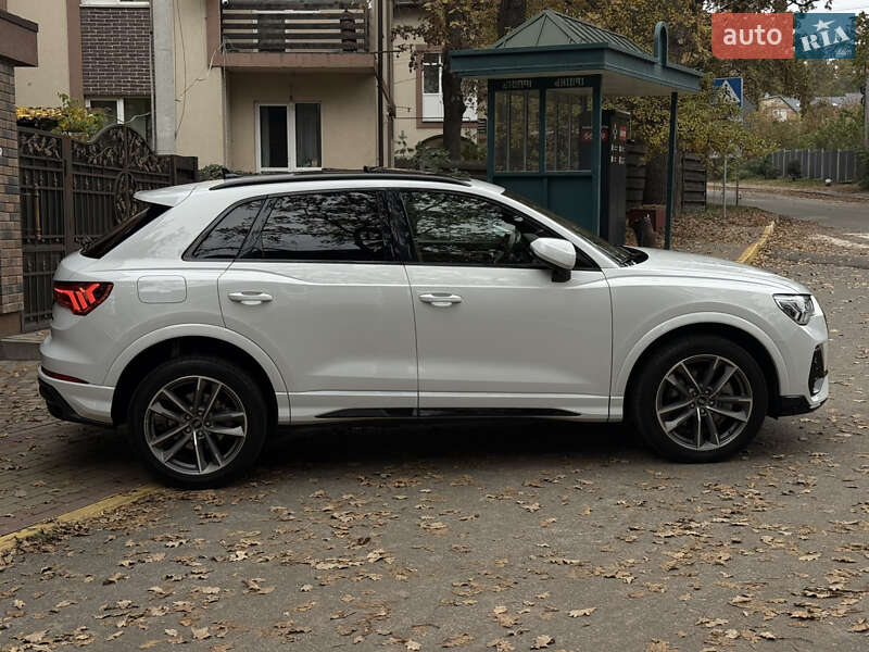 Позашляховик / Кросовер Audi Q3 2021 в Києві фото 8 Позашляховик / Кросовер Audi Q3 2021 в Києві