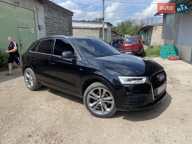 Позашляховик / Кросовер Audi Q3 2016 в Харкові