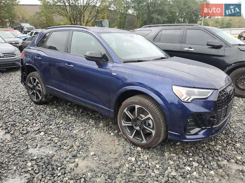 Позашляховик / Кросовер Audi Q3 2025 в Львові фото 4 Позашляховик / Кросовер Audi Q3 2025 в Львові