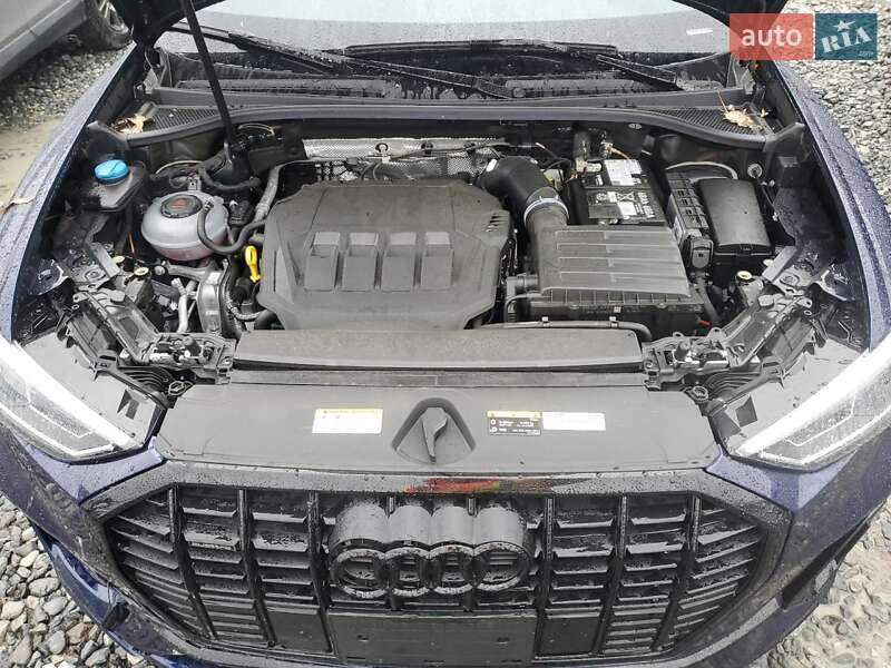 Позашляховик / Кросовер Audi Q3 2025 в Львові фото 12 Позашляховик / Кросовер Audi Q3 2025 в Львові