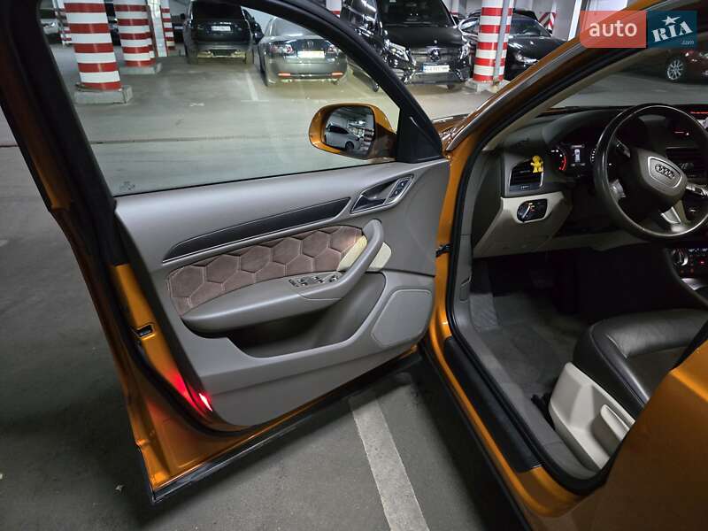 Позашляховик / Кросовер Audi Q3 2013 в Києві