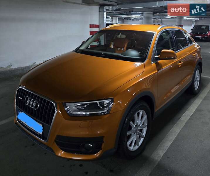 Позашляховик / Кросовер Audi Q3 2013 в Києві
