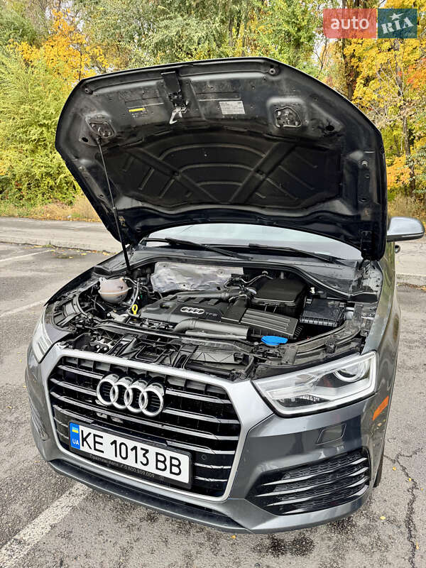 Внедорожник / Кроссовер Audi Q3 2017 в Днепре