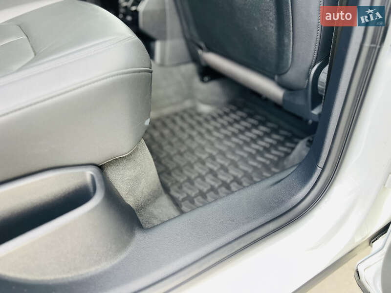 Позашляховик / Кросовер Audi Q3 2022 в Мукачевому